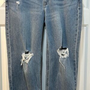 NWT Old Navy Mid-Rise Boyfriend Jeans Cropped Rolled Hem Distressed Light Sz 10